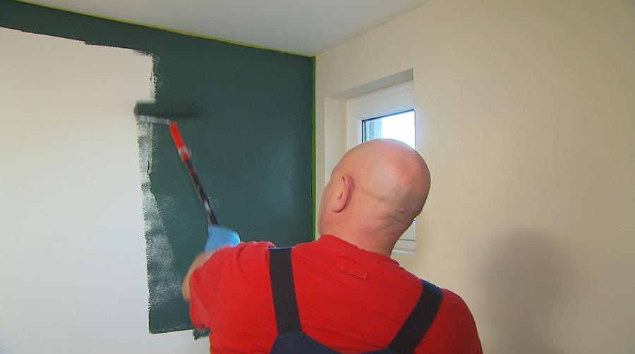 Zo schilder je muren en plafonds zonder strepen of banen
