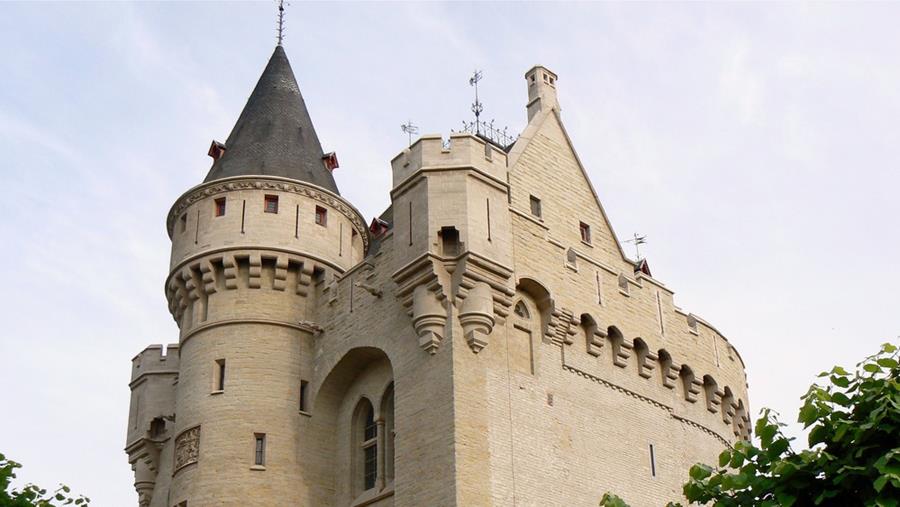 Renovatie Brusselse Hallepoort is af