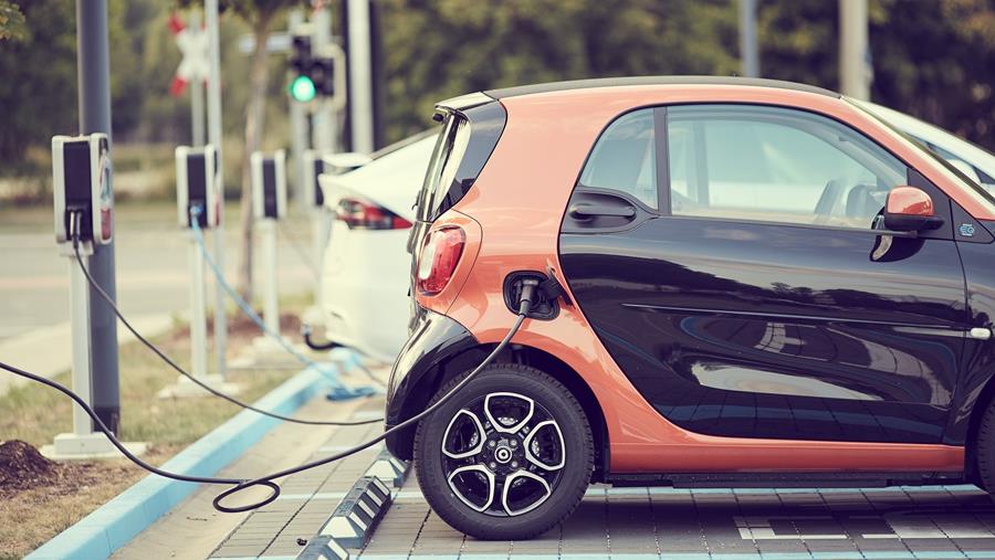 Lagere brandstofkosten stimuleren belangstelling voor EV's